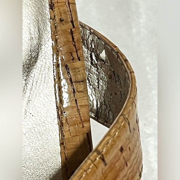 Sofft Women's Tan 2.5 inch High Heeled Shiny Cork Upper Sandals Size 8.5 - Picture 6 of 16